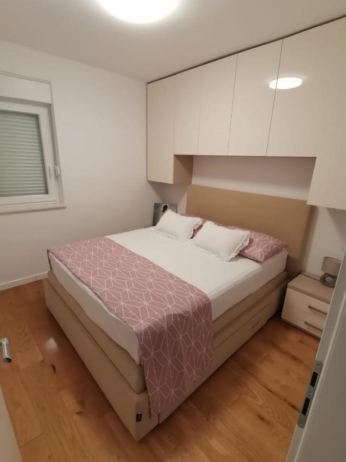 Apartman Rita Apartamento Makarska Exterior foto