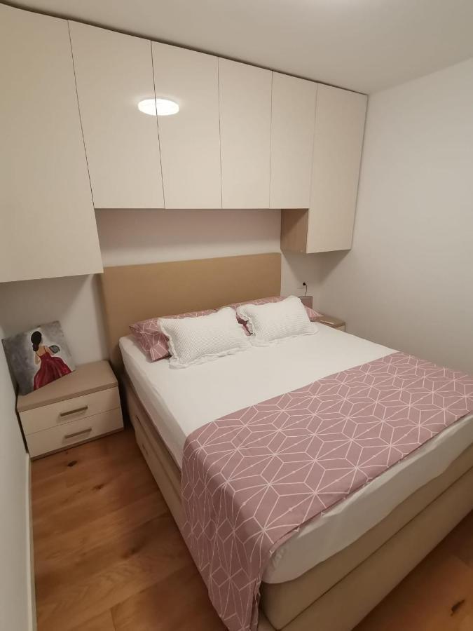 Apartman Rita Apartamento Makarska Exterior foto